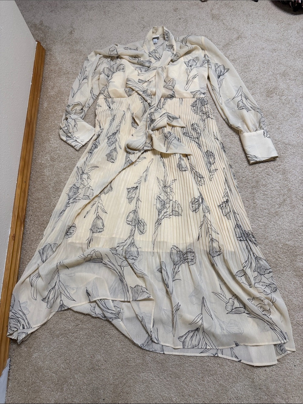 a new day Cream Floral Tie-Neck Pleated Maxi Dress